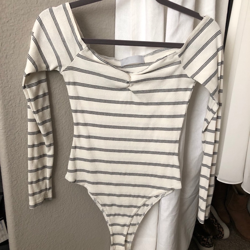 Long sleeve body suit